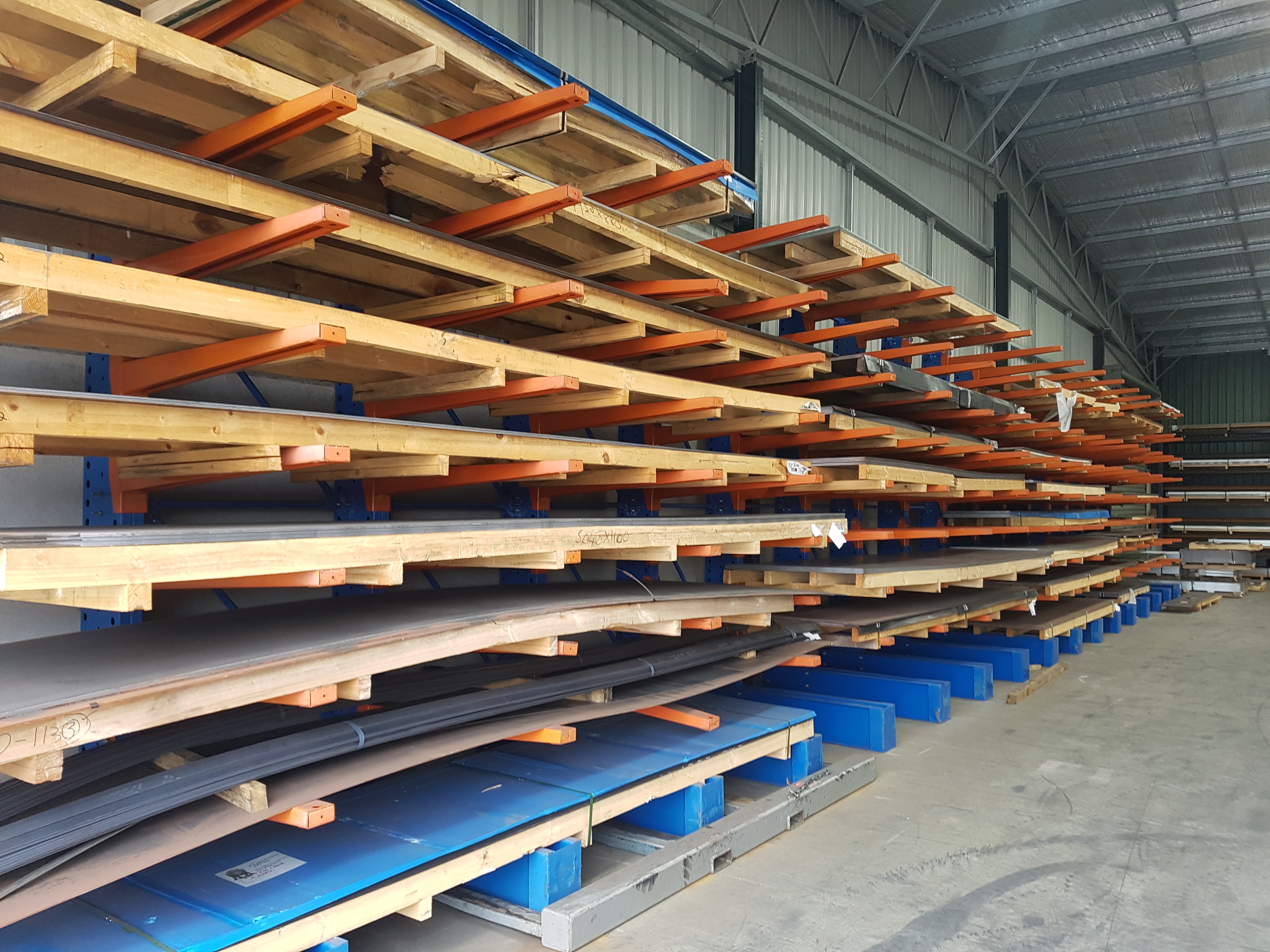 Heavy Duty Cantilever Racking