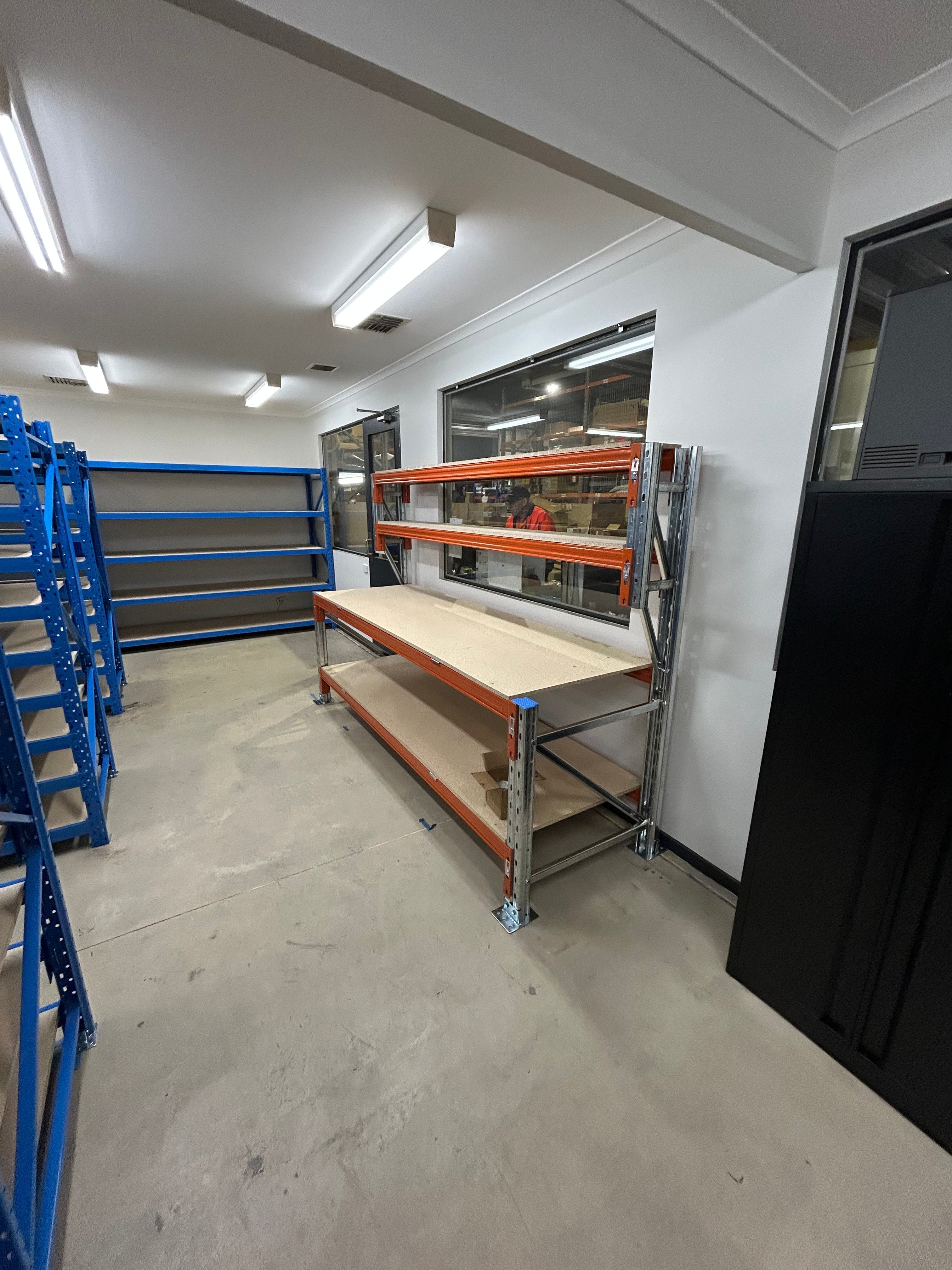 ReadyRack Workbench Workstations