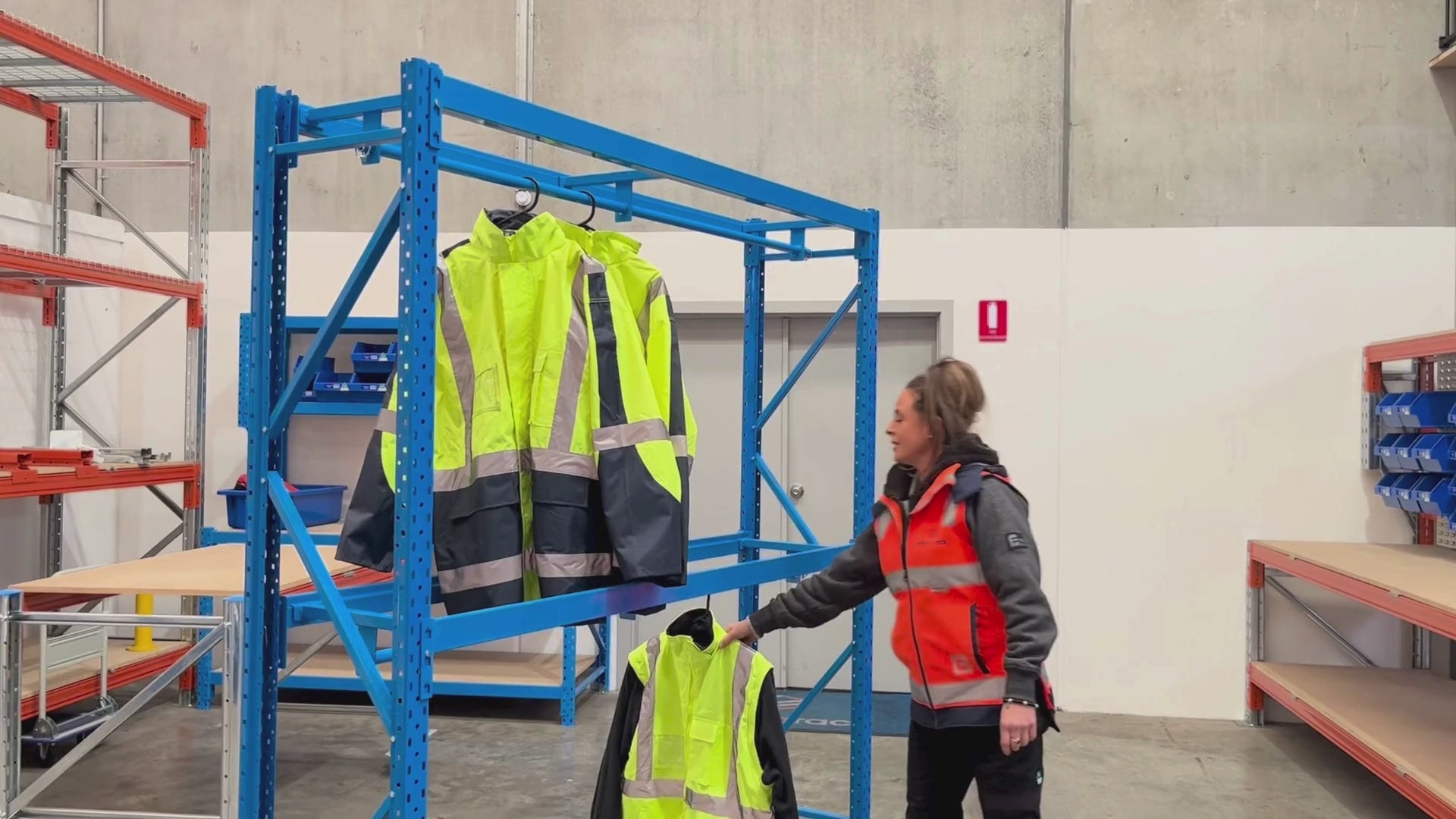 ReadyRack Clothes Hanging Rails on Castors