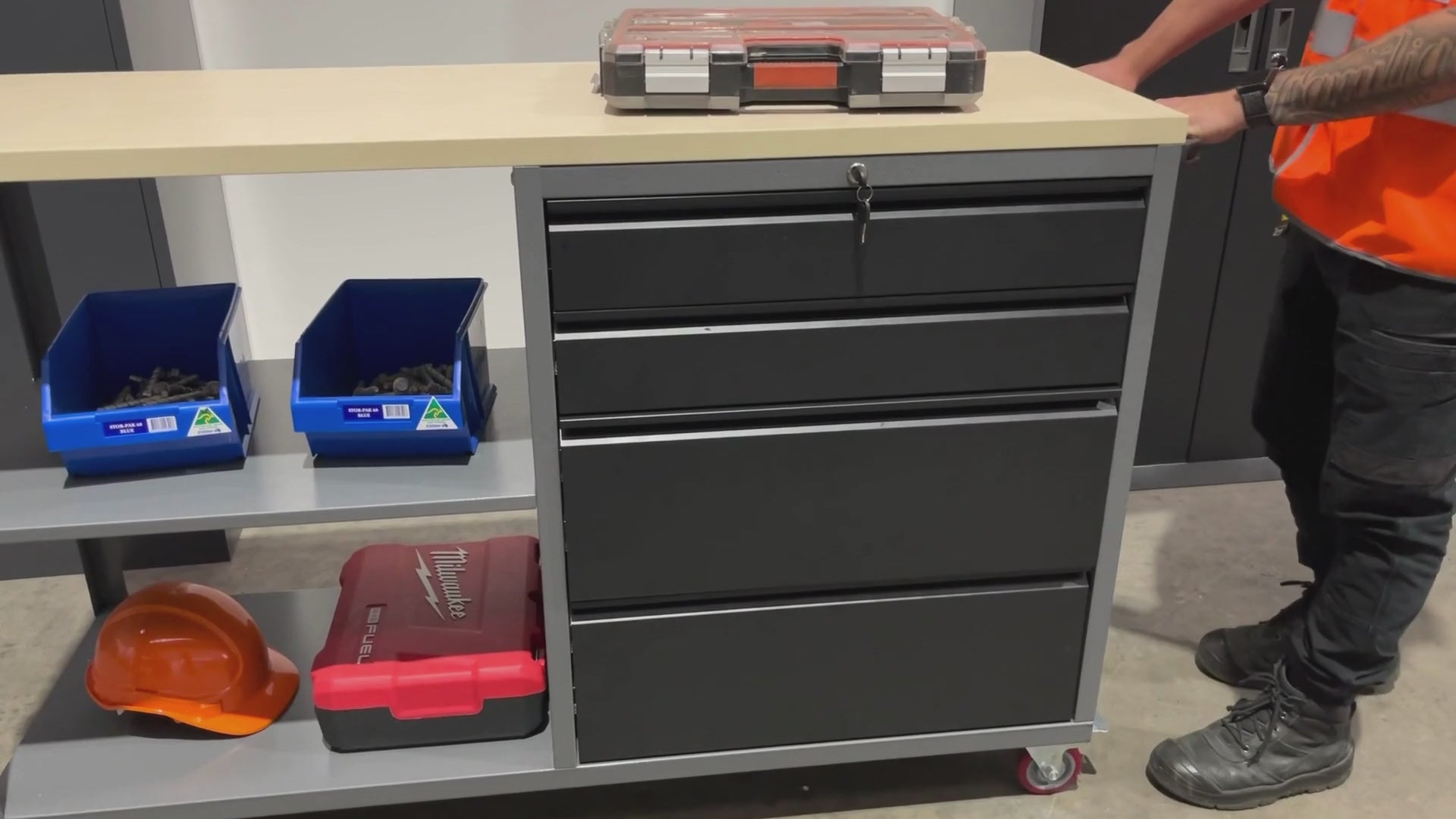 ReadyRack Workshop Mobile Workbench 1480